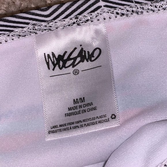 Bikini top and bottom - Picture 3 of 4